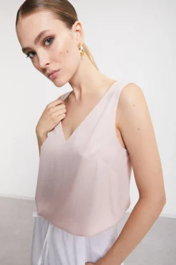 Fließend fallendes Tanktop