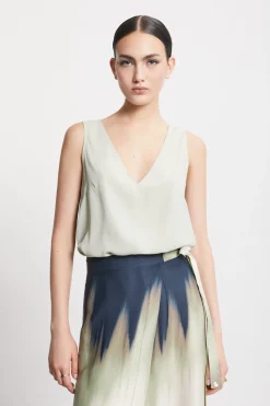 Fließend fallendes Tanktop