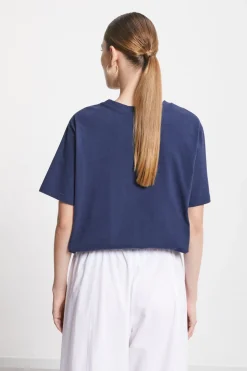 T-Shirt mit Häkelapplikation